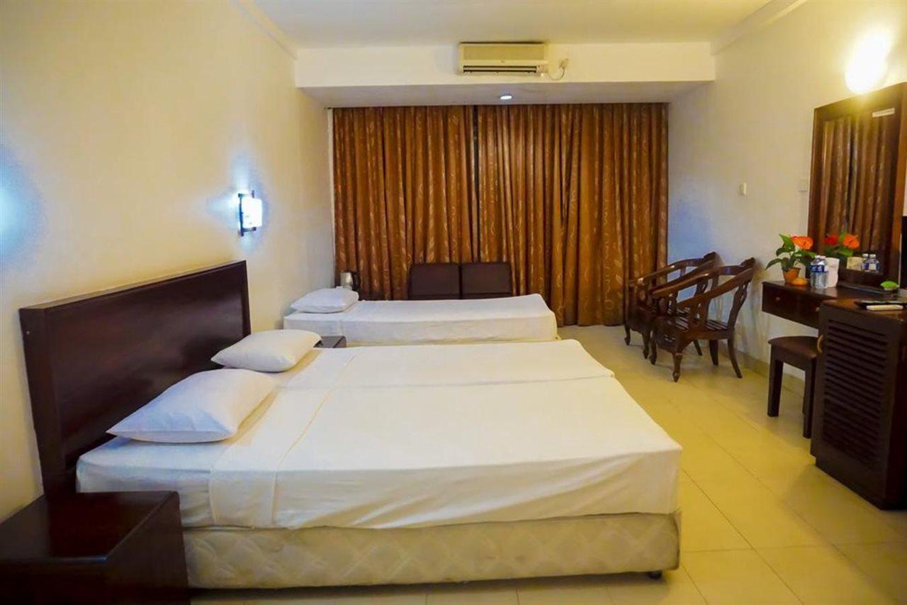 Lavendish Beach Resort Унаватуна Экстерьер фото