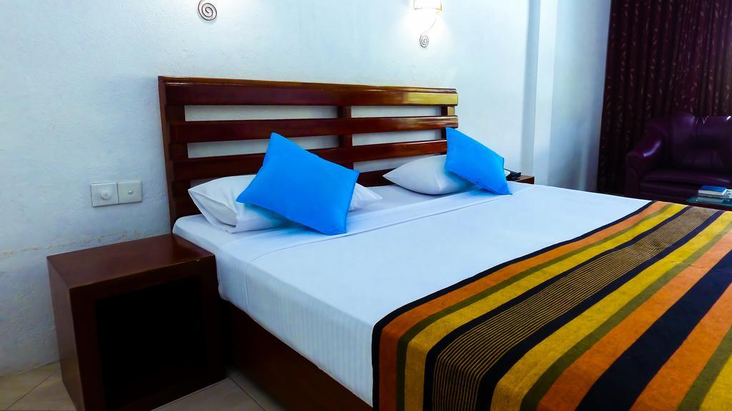 Lavendish Beach Resort Унаватуна Экстерьер фото