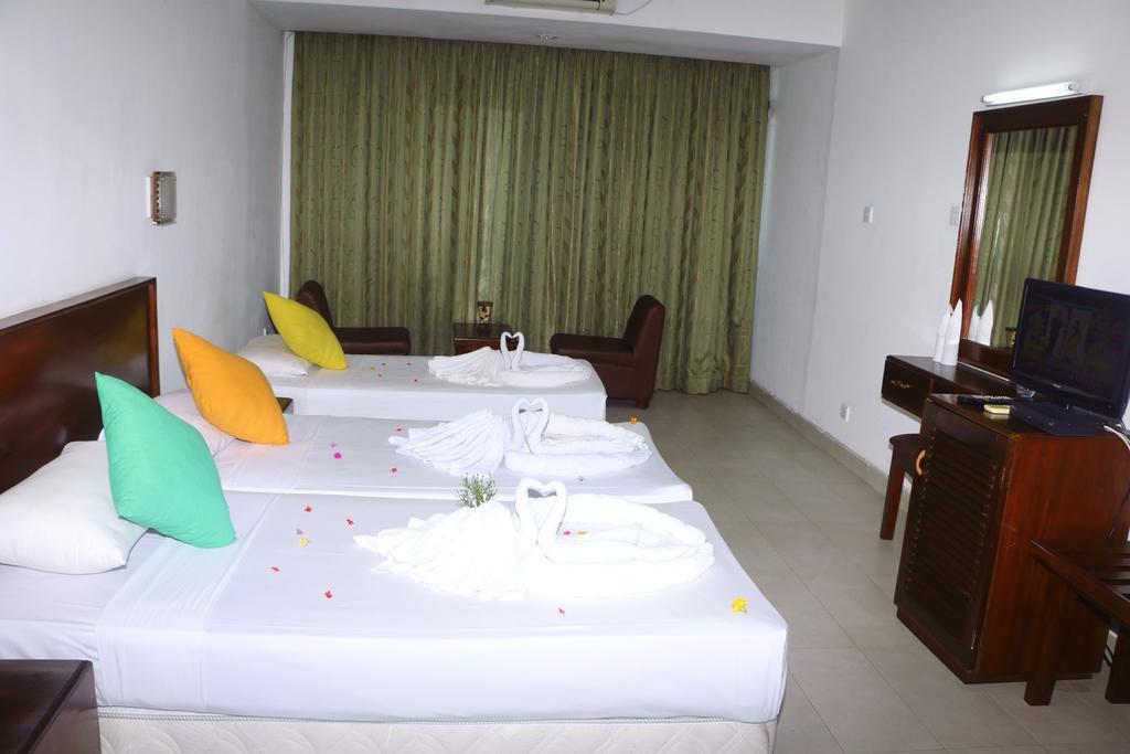 Lavendish Beach Resort Унаватуна Экстерьер фото
