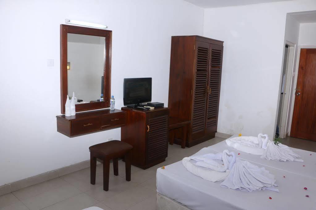 Lavendish Beach Resort Унаватуна Экстерьер фото